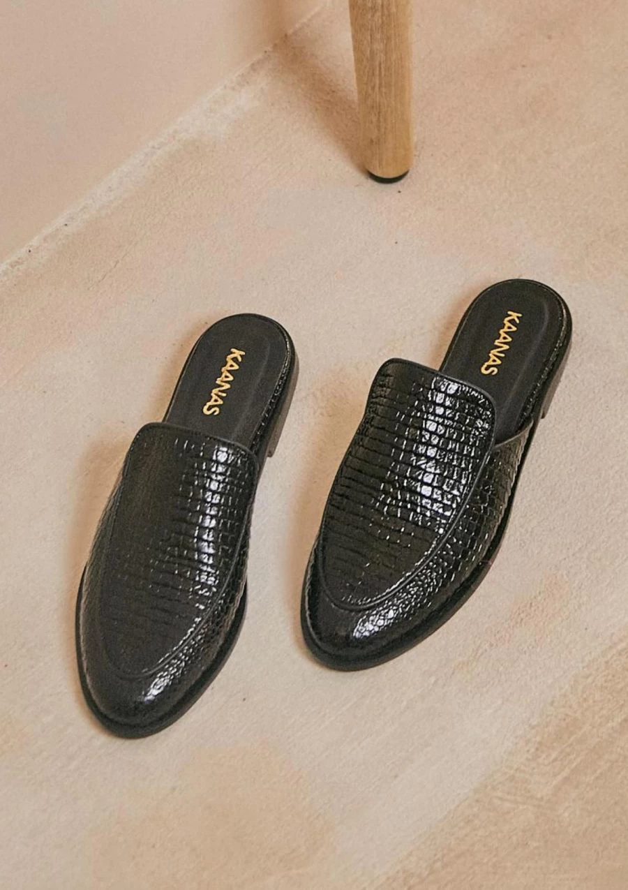 KAANAS Women's Sardinia Black Leather Sandals - Stylish & Comfortable Footwear