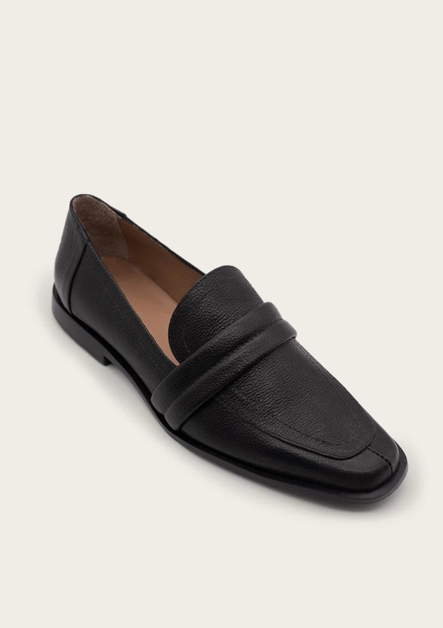 KAANAS Women's Ebro Black Sneakers - Stylish & Comfortable Footwear